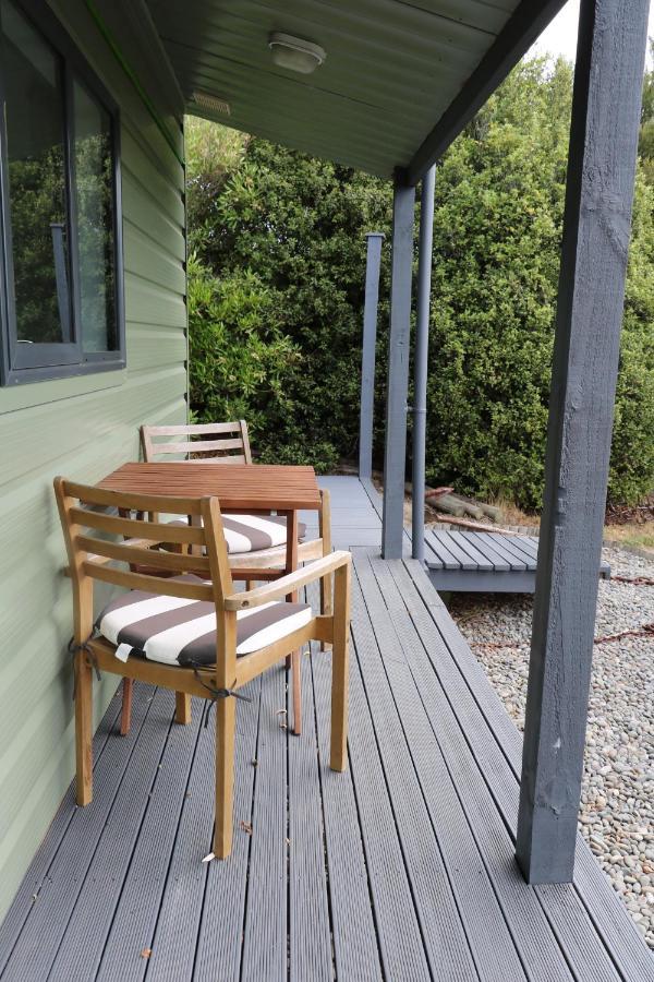 Church Bay Cabin: Sunny, Great Views Apartamento Lyttelton Exterior foto